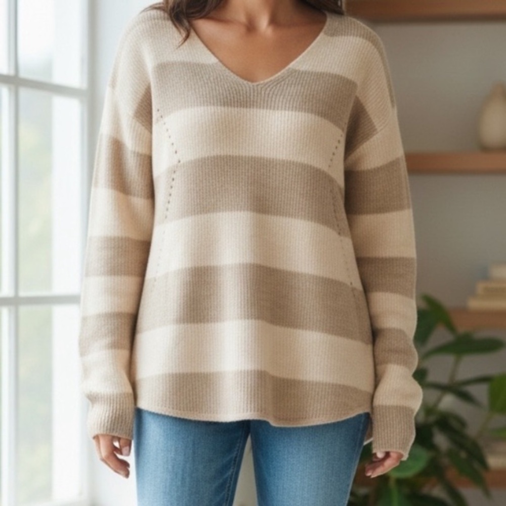 NEW•A.N.A. Classic Beige & Cream Cozy Striped V-Neck Sweater•L